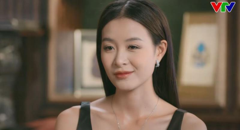 Trần đời chưa thấy Hoa hậu Việt nào kém sắc thế này: Sợ nhất nụ cười nhếch mép, trông đểu giả vô cùng- Ảnh 3.