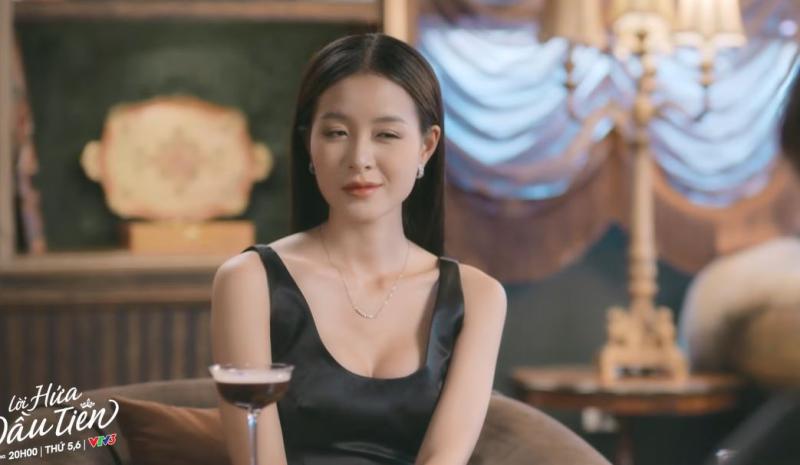 Trần đời chưa thấy Hoa hậu Việt nào kém sắc thế này: Sợ nhất nụ cười nhếch mép, trông đểu giả vô cùng- Ảnh 4.