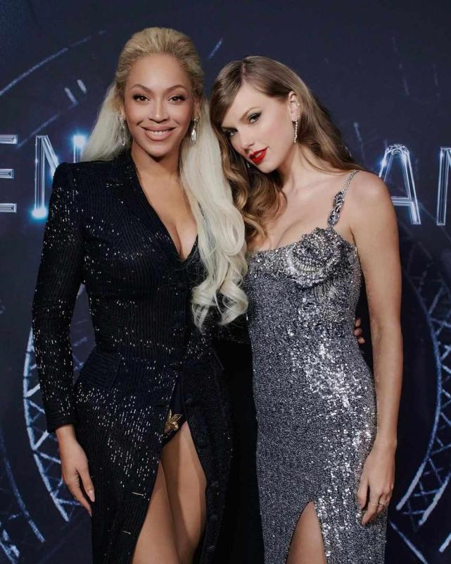 Bức ảnh quyền lực 10 năm chưa thể tìm lại ở Met Gala: Hai đại gia giàu nhất showbiz, so kè cực căng vị thế số 1 - Ảnh 8.