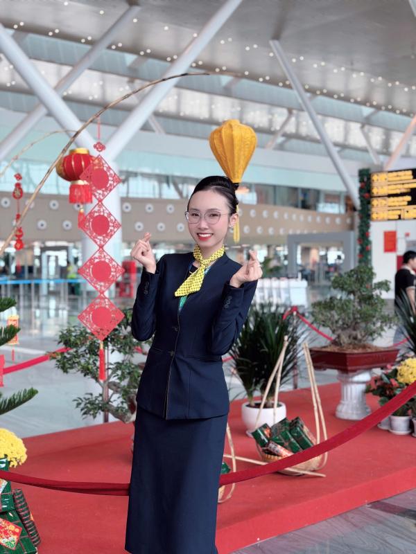 Nhân viên sân bay mặt đất: Bên trong “nghề không ngẩng mặt ra khỏi máy tính” khi người khác đi chơi - Ảnh 4.