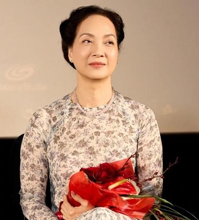 Nữ NSND có hôn nhân viên mãn hơn 30 năm, nhưng chưa một lần mặc váy cưới- Ảnh 6.