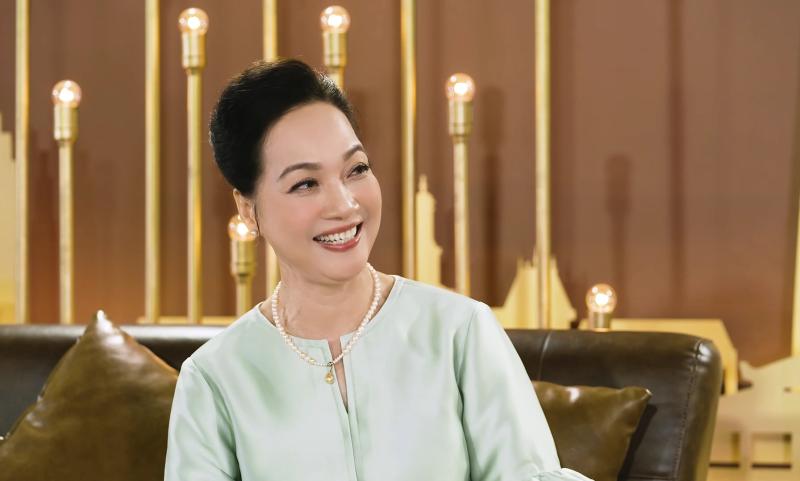 Nữ NSND có hôn nhân viên mãn hơn 30 năm, nhưng chưa một lần mặc váy cưới- Ảnh 3.