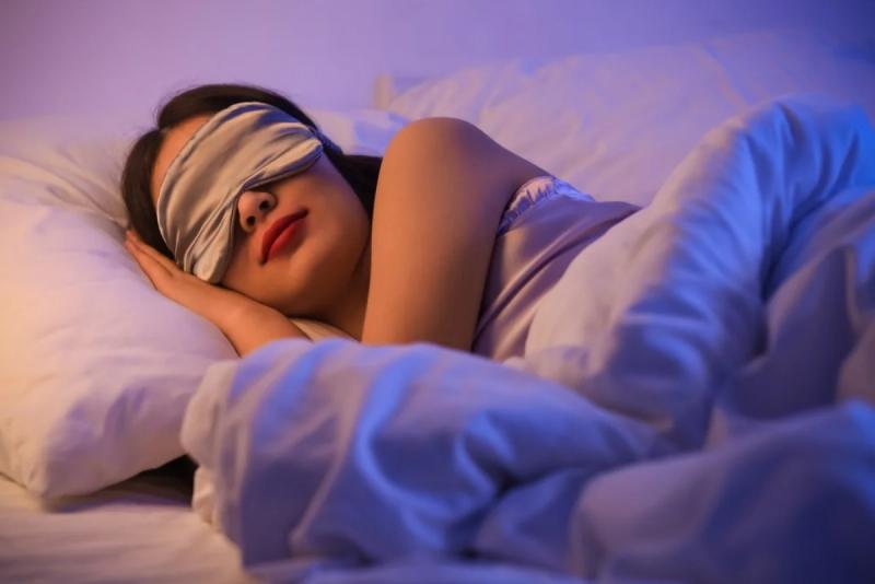 Đừng chỉ ăn trứng luộc để ngừa tóc rụng! "Nữ thần không tuổi" Thái Y Lâm luôn làm việc này trước 21h30 cho da đẹp tóc khỏe, bác sĩ cũng phải khen - Ảnh 3.