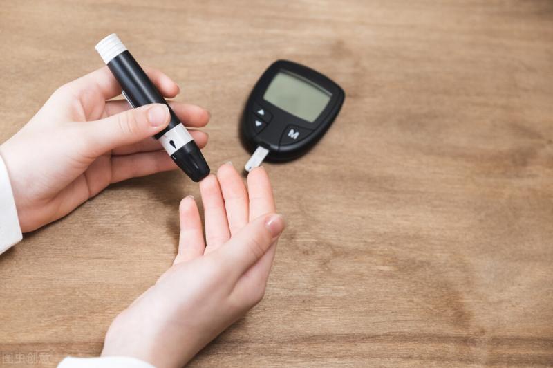Dấu hiệu nguy hiểm nhất của bệnh tiểu đường hóa ra không phải là khát nước hay tiểu nhiều, tôi đã rất hối hận vì bỏ qua 5 bất thường này - Ảnh 3.