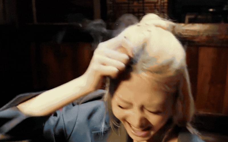 Nhóm mỹ nhân bị ghét nhất showbiz ngồi thiền "giác ngộ" giữa sa mạc - Ảnh 3.