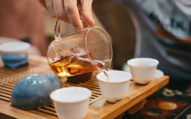 3 thói quen buổi sáng ở nam giới "phá gan" còn nhanh hơn uống rượu! - Ảnh 1.
