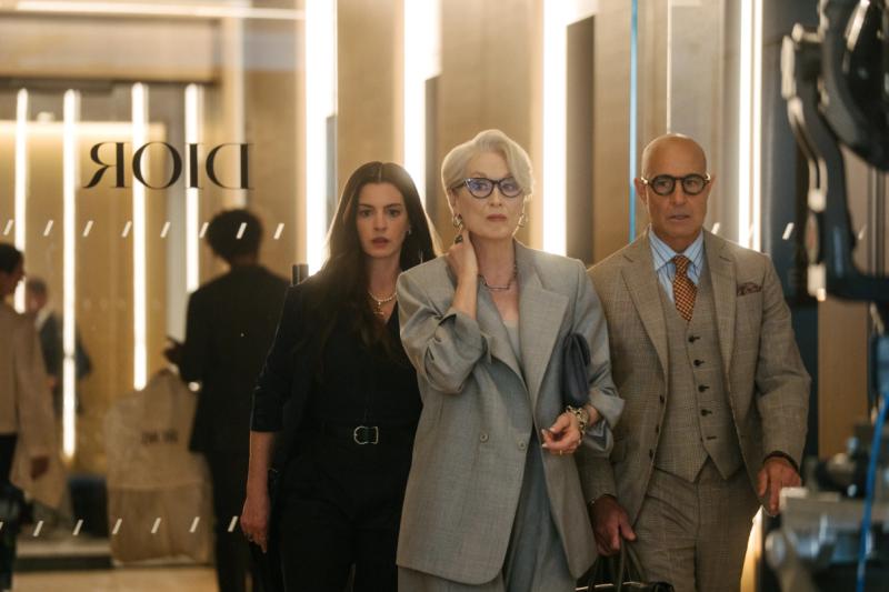 The Devil Wears Prada 2: Khúc bi ca đẹp đẽ cho một ngành công nghiệp đang lụi tàn- Ảnh 2.