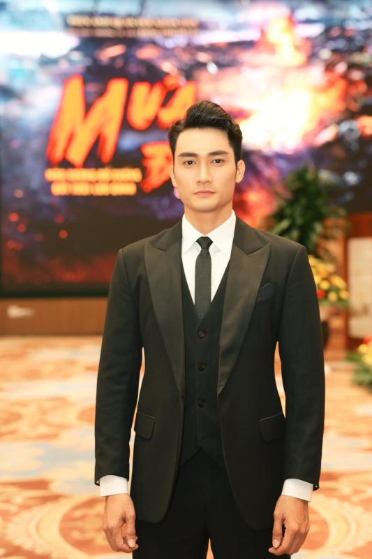 Showbiz Việt có "trai đểu" không ai ghét nổi, body 6 múi đẹp như tranh vẽ nhưng đời tư kín bưng đến lạ- Ảnh 2.
