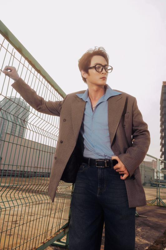 Nam diễn viên tự nhận "giống cả showbiz", nhưng thực chất lại là "tắc kè hoa" độc bản của điện ảnh Việt- Ảnh 5.