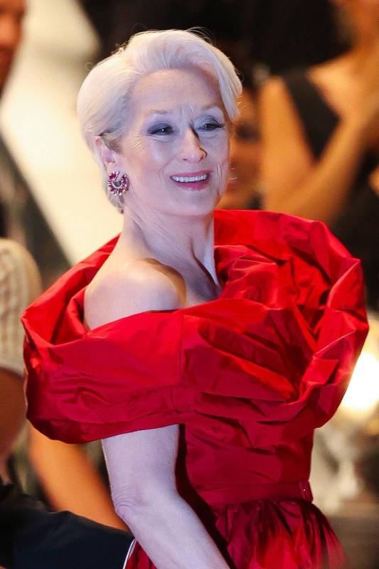 Từ Met Gala 2026 đến The Devil Wears Prada 2: Đế chế thời trang quyền lực cũng phải quỳ gối trước giới siêu giàu- Ảnh 9. Từ Met Gala 2026 đến The Devil Wears Prada 2: Đế chế thời trang quyền lực cũng phải quỳ gối trước giới siêu giàu- Ảnh 9.