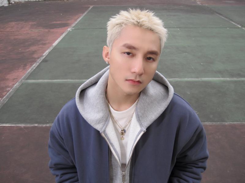 Rộ tin Sơn Tùng M-TP collab sao hạng A nước Mỹ, xuất hiện trên LED building lớn nhất TP.HCM: Comeback khủng nhất sự nghiệp là đây? - Ảnh 7.