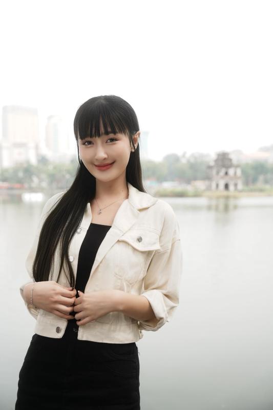 Trang của Bước Chân Vào Đời: 2 năm vô danh đến mức ngại họp lớp, vừa nổi tiếng bố mẹ đã in ảnh dán khắp quán bún bò - Ảnh 13.