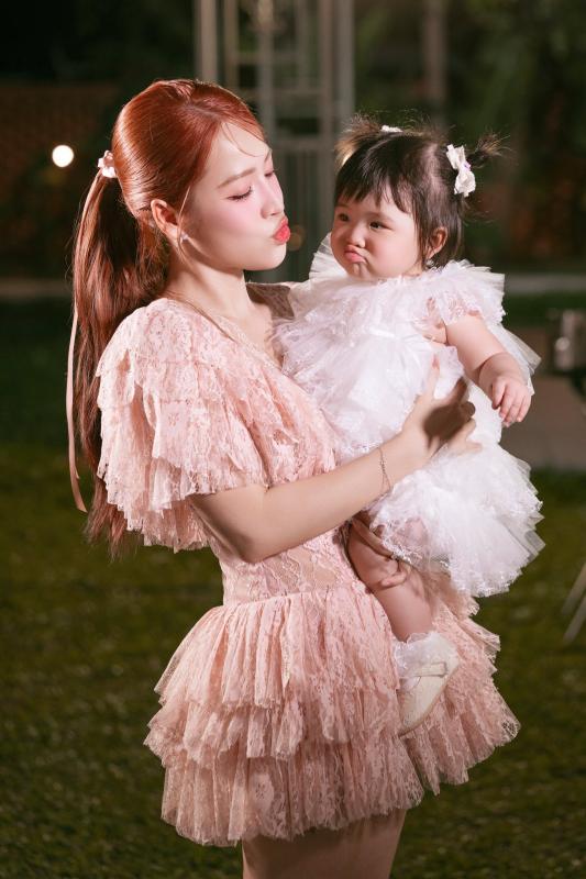 Sao nữ Vbiz là tiểu thư nhà giàu bỗng mất tất cả vì gia đình phá sản, nay đổi đời sau quyết định cả showbiz ủng hộ- Ảnh 8.