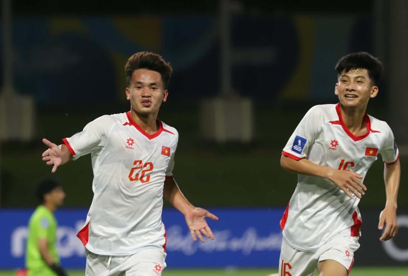 Diễn biến U17 Việt Nam vs U17 Yemen: VÀO! 1-0 cho Việt Nam - Ảnh 1.