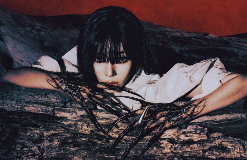 Nhóm đại mỹ nhân quyết "khô máu" chuyến này: Mời G-DRAGON hát chung, visual độc dị lấn lướt showbiz - Ảnh 11.