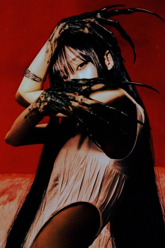 Nhóm đại mỹ nhân quyết "khô máu" chuyến này: Mời G-DRAGON hát chung, visual độc dị lấn lướt showbiz - Ảnh 21.