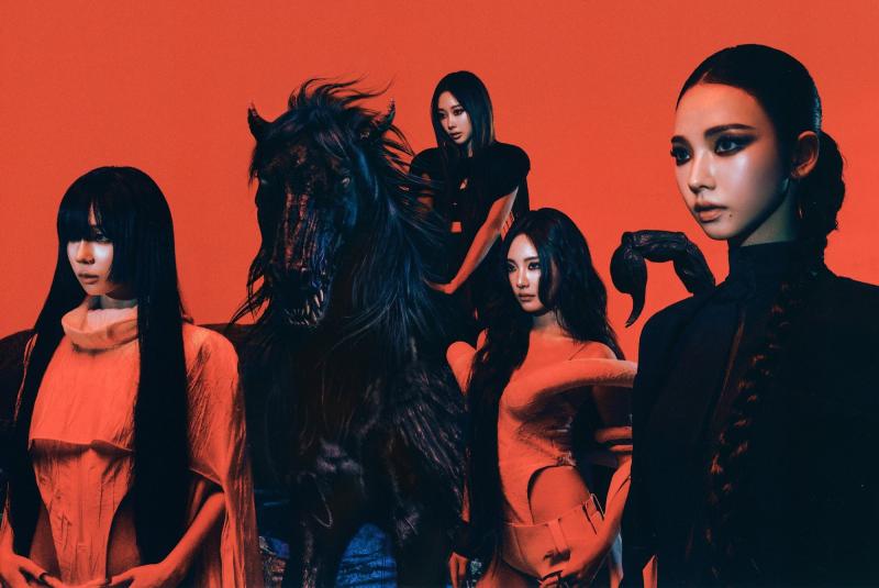 Nhóm đại mỹ nhân quyết "khô máu" chuyến này: Mời G-DRAGON hát chung, visual độc dị lấn lướt showbiz - Ảnh 23.