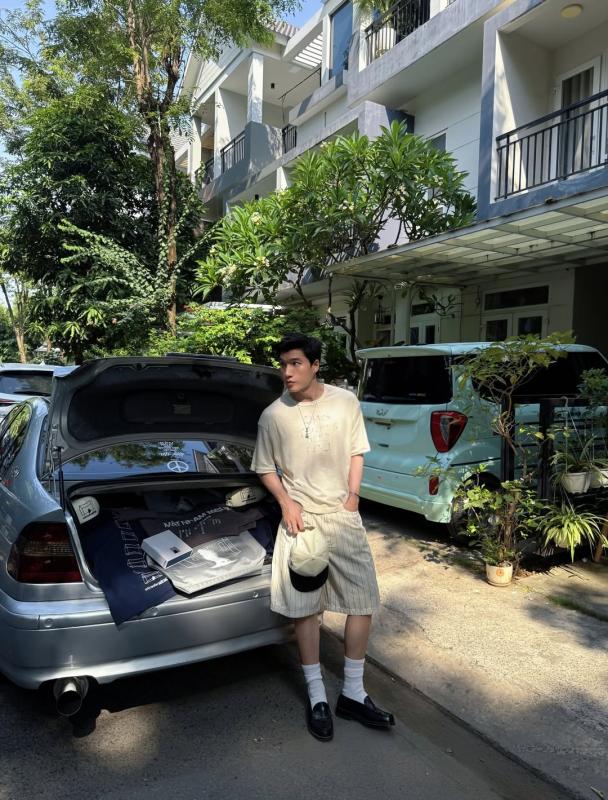 Hành động khác thường của HIEUTHUHAI- Ảnh 1.