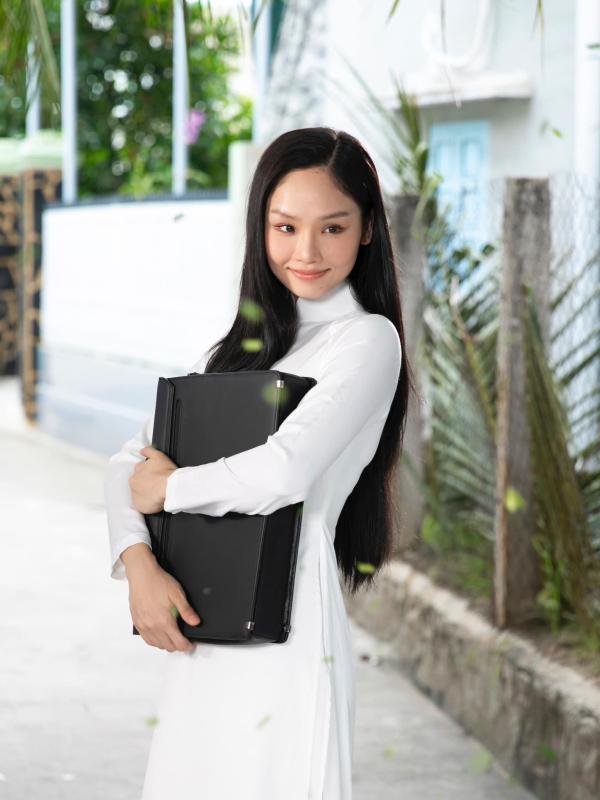 Miu Lê - ngôi sao gây ra cú sốc chấn động nhất Vbiz! - Ảnh 4.