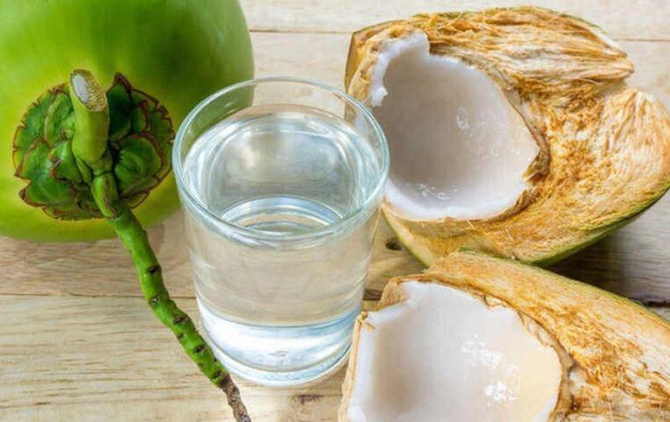 7 nhóm người "đại kỵ" với nước dừa, biết mà tránh kẻo rước hoạ- Ảnh 1.