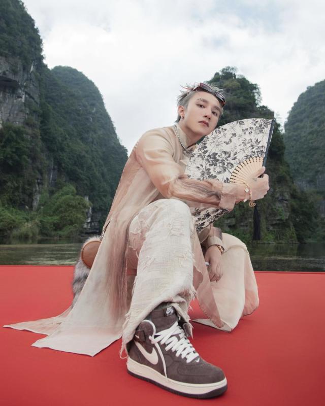 Noo Phước Thịnh nghi "đá xoáy" Sơn Tùng, đáp trả antifan khiến dân tình sục sôi tranh cãi- Ảnh 1.