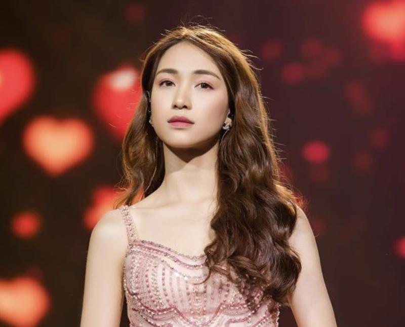 Hoà Minzy phát thông báo khẩn- Ảnh 1.