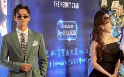 Thế mà lại hay: 2 sao Vbiz vừa nổ drama nay liền chạm mặt, xem qua màn hình cũng thấy lạnh tanh- Ảnh 1.