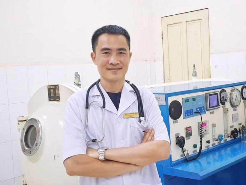 Nắng nóng gay gắt, bác sĩ cảnh báo nguy cơ đột quỵ, sốc nhiệt và sai lầm khi chống nóng- Ảnh 2.