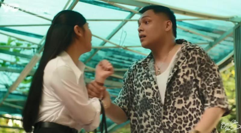Lạ đời phim Việt có dàn diễn viên thi nhau nhập viện: Không tai nạn, đánh nhau thì cũng lăn đùng ra ngất- Ảnh 3.