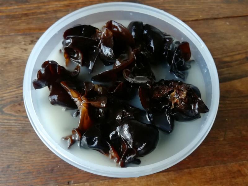 Cả nhà cùng mắc ung thư gan, bác sĩ chỉ ra 3 "sát thủ" trốn trong tủ lạnh khiến nhiều người sửng sốt vì… quen quá! - Ảnh 3.