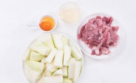 Món ăn tuyệt vời cho bữa cơm mùa hè: Nấu dễ lại giúp giải nhiệt mùa hè, giảm phù nề, tốt cho lá lách và dạ dày- Ảnh 6.