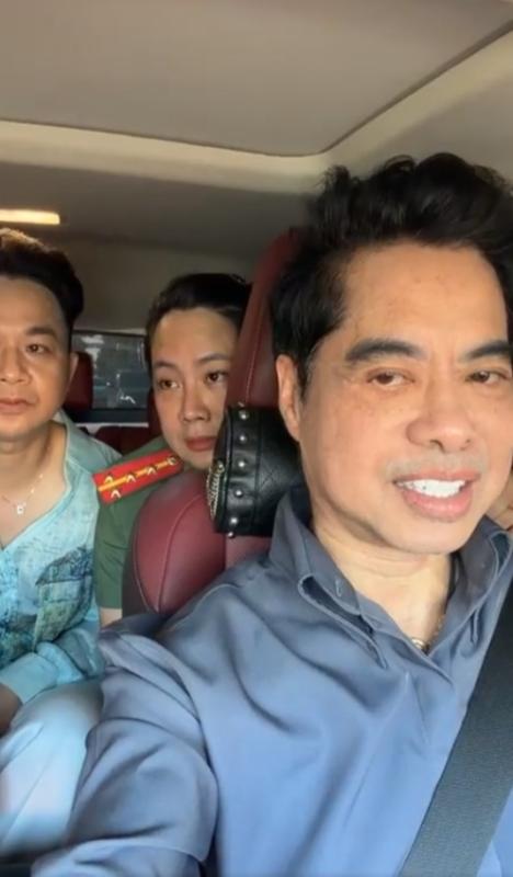 Danh ca Ngọc Sơn đi xét nghiệm ma túy- Ảnh 1.