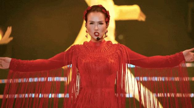 Việt Nam có mẹ 2 con chạy show từ Nam ra Bắc mất ăn mất ngủ, chương trình quốc gia nào cũng có mặt- Ảnh 1.