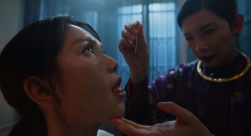 Không khen nổi phim của Ngọc Trinh: Kịch bản nói không với logic, 10 giây hù dọa 1 lần quá vô nghĩa- Ảnh 3.