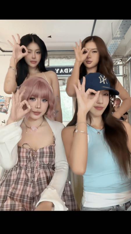 Chuyện gì xảy ra mà cả MXH “tuyển người yêu”: Lướt TikTok đâu cũng thấy, xem đến nam thần màn ảnh mới sốc- Ảnh 4.