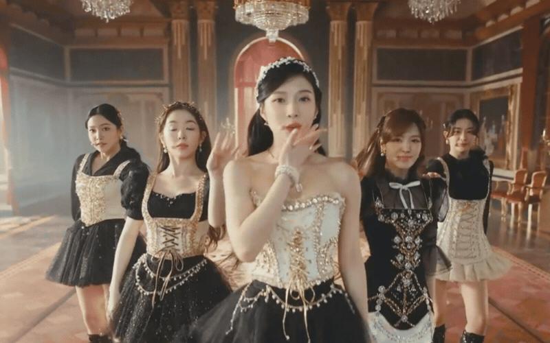 Đã 6 năm mà chưa thể tìm ra siêu phẩm như bài hát này, xứng danh kiệt tác từ nhạc đến visual- Ảnh 2.
