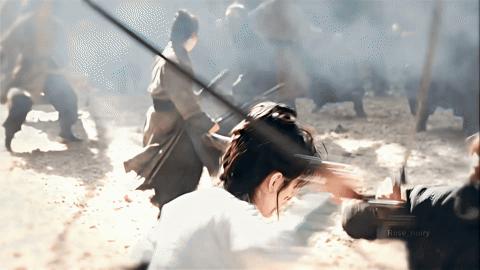 Clip chỉ có vài giây đang "gây bão" cõi mạng: Nhan sắc vô thực nào vừa tạo ra khoảnh khắc thần thánh nhất màn ảnh cổ trang?- Ảnh 3.