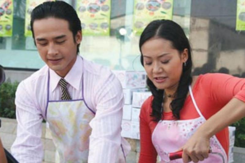 Cặp đôi Vbiz 18 năm trước cầu hôn - 18 năm sau mới thành vợ chồng: Toàn chiến thần hack tuổi vừa đẹp vừa giỏi- Ảnh 1.
