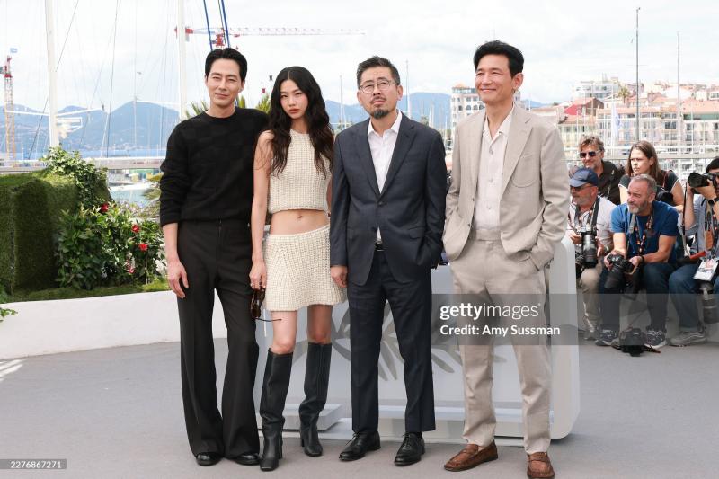 Phim Hàn hay xuất sắc nhận tràng vỗ tay 6 phút ở Cannes: Tinh hoa 4 phương tụ hội, nam chính đắt giá bậc nhất showbiz- Ảnh 5.