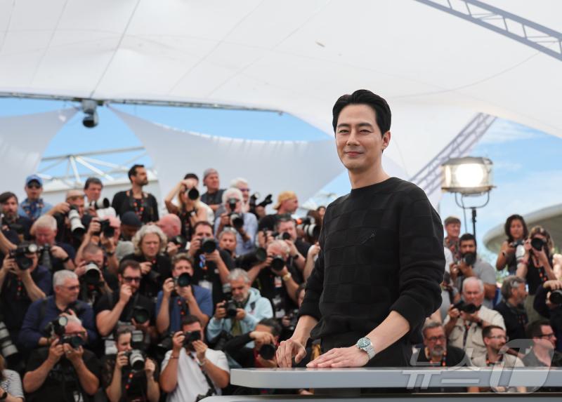 Phim Hàn hay xuất sắc nhận tràng vỗ tay 6 phút ở Cannes: Tinh hoa 4 phương tụ hội, nam chính đắt giá bậc nhất showbiz- Ảnh 8.
