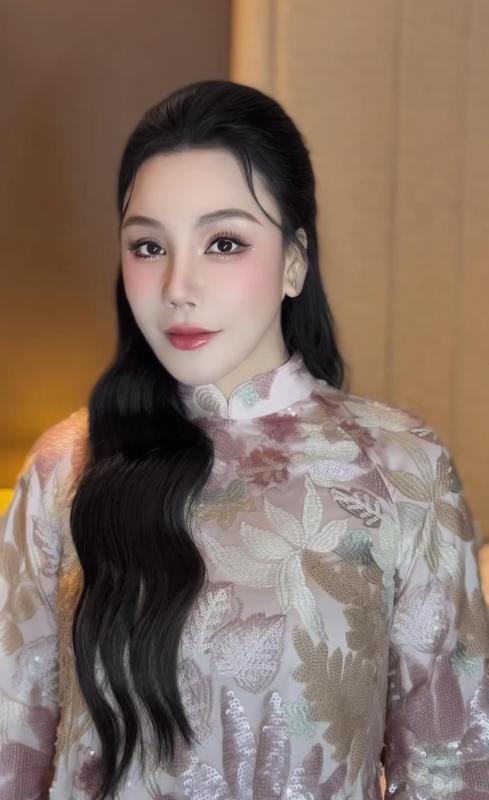 Việt Nam có phú bà hát "thần sầu" là thủ khoa trường quân đội, từng bị 1 diva mắng trên truyền hình- Ảnh 7.