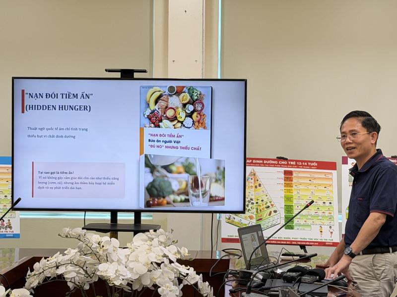Từ 1-6, trẻ em được uống vitamin A miễn phí phòng thiếu vi chất - Ảnh 2.