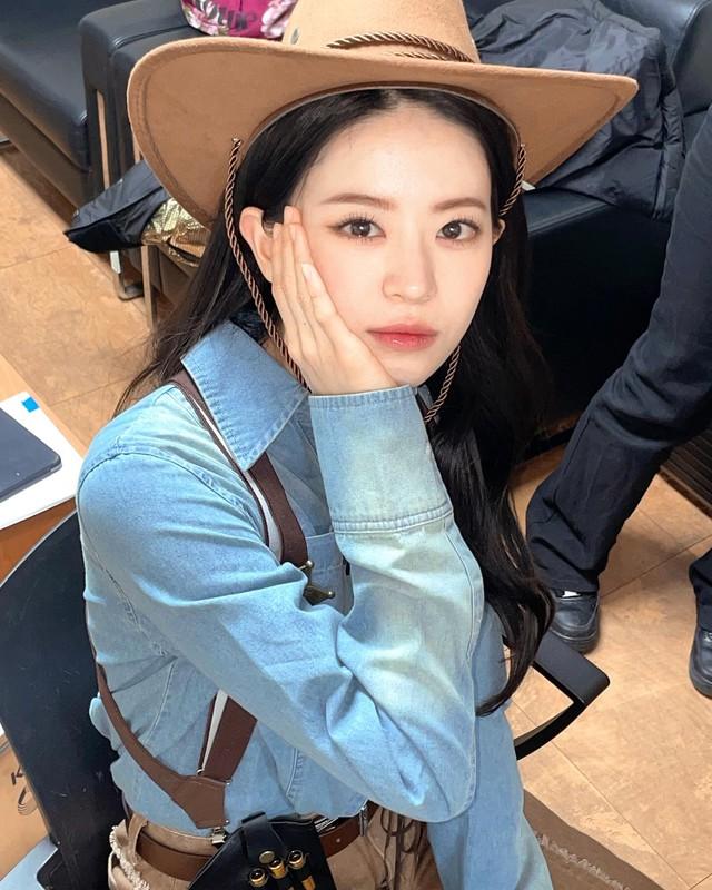 Cặp đôi phim giả tình thật ngầm công khai khiến ai cũng sốc: Nhà gái đẹp như Song Hye Kyo đang viral khắp toàn cầu- Ảnh 6.