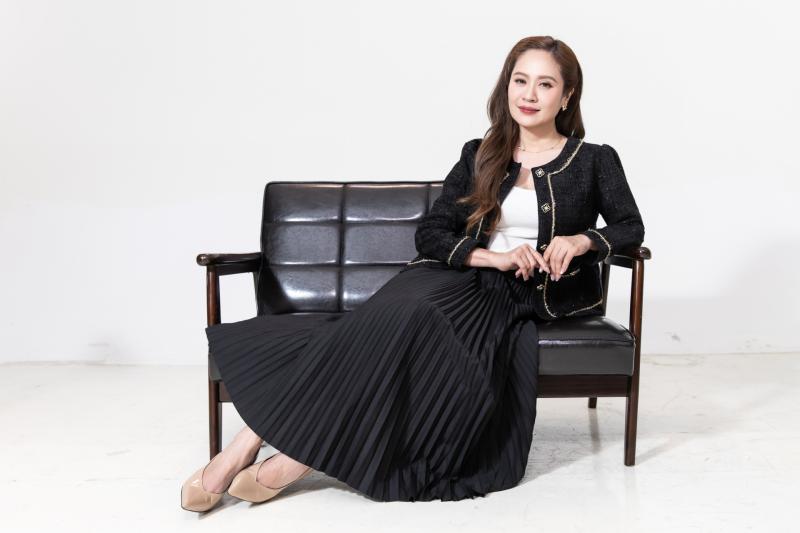 Thanh Thuý: "Có người hỏi vợ chồng tôi có lục đục ly dị không, lúc đó tôi không dám nói"- Ảnh 2.