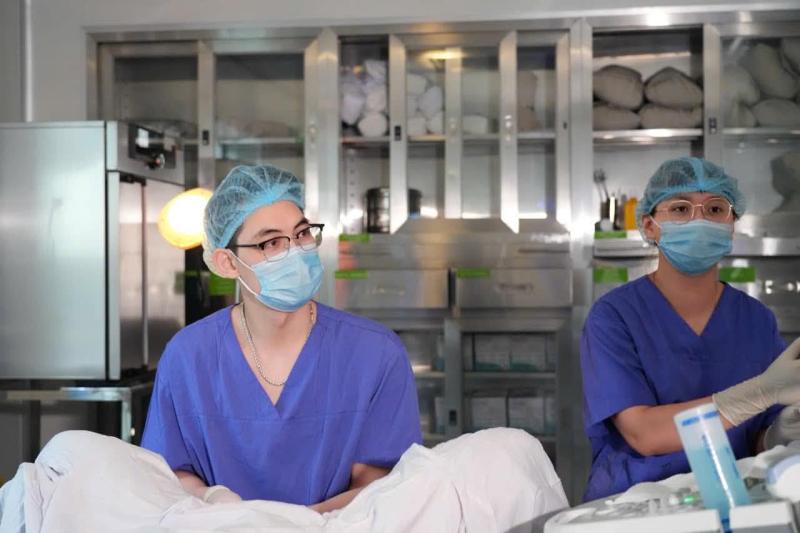 1 bệnh viện tại Hà Nội miễn phí từ thăm khám đến IVF: Thêm hi vọng cho người hiếm muộn khó khăn - Ảnh 2.