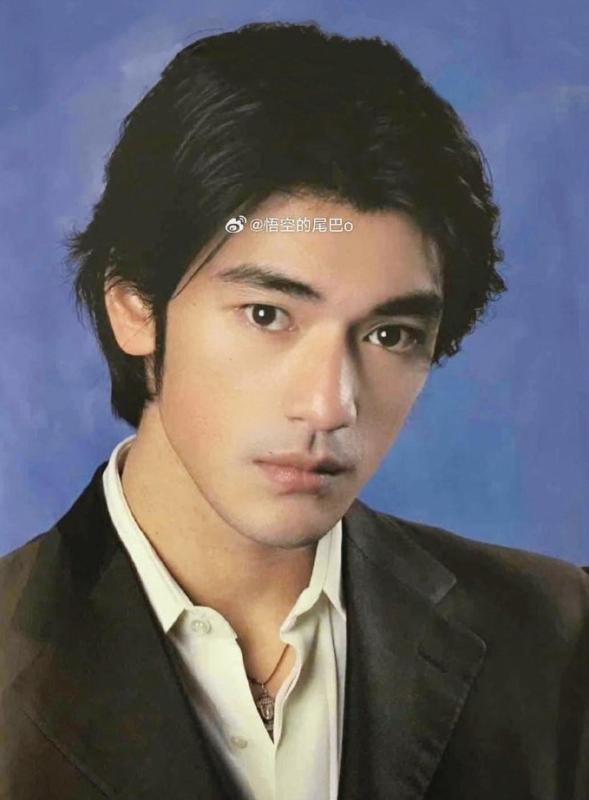 Người đàn ông duy nhất khiến Song Hye Kyo, Trần Kiều Ân mê mệt suốt 25 năm- Ảnh 4.