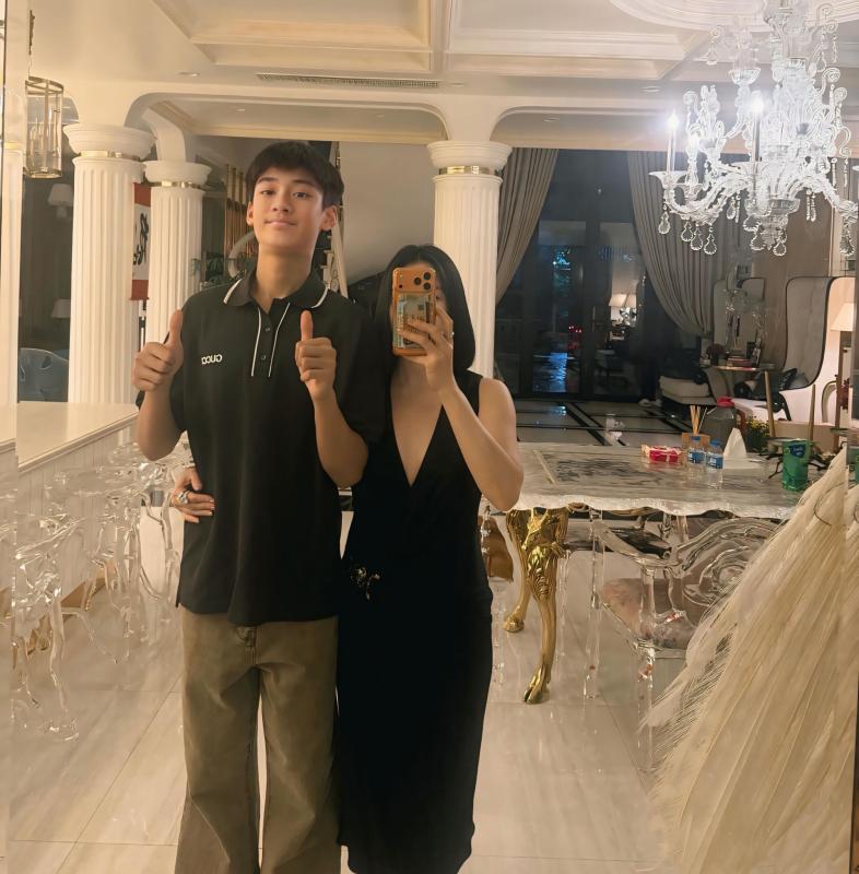 Lệ Quyên đăng ảnh cùng con trai cao 1m8, bất ngờ tuyên bố: Cực kỳ căm ghét ma túy- Ảnh 1.
