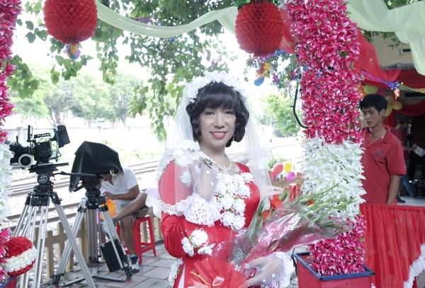 Hình ảnh không phải ai cũng biết của Long Nhật- Ảnh 2.