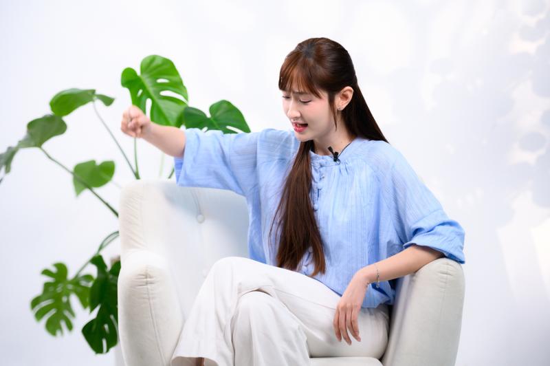 Trang của Bước Chân Vào Đời: 2 năm vô danh đến mức ngại họp lớp, vừa nổi tiếng bố mẹ đã in ảnh dán khắp quán bún bò - Ảnh 6.