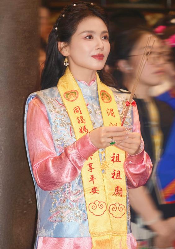 Mỹ nhân duy nhất trong showbiz có "biên chế thiên đình", vẻ đẹp được chính thánh thần lựa chọn- Ảnh 5.
